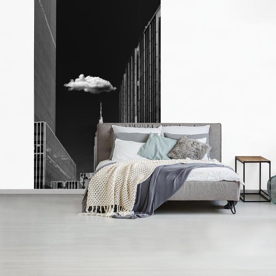 Papier peint - Papier peint photo peint Nuage au-dessus de l' Empire State Building à Manhattan - Largeur 160 cm x Hauteur 240 cm