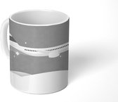 Mok - een groot vliegtuig - zwart wit - 350 ML - Beker