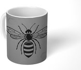 Mok - tekening van bij op honingraten achtergrond - zwart wit - 350 ML - Beker