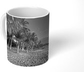 Mok - Palmbomen op het strand in Santa Marta - zwart wit - 350 ML - Beker