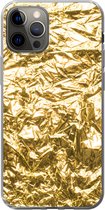 Geschikt voor iPhone 13 Pro hoesje - Gouden folie met een gerimpelde textuur - Siliconen Telefoonhoesje