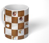 Mok - Koffiemok - Een schaakbord vol met stukken - Mokken - 350 ML - Beker - Koffiemokken - Theemok