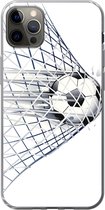 Geschikt voor iPhone 12 Pro Max hoesje - Een illustratie van een voetbal die het doel in gaat - Jongetjes - Meisjes - Kids - Siliconen Telefoonhoesje