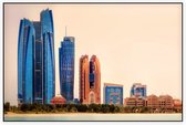 De skyline van Abu Dhabi bij rode woestijngloed - Foto op Akoestisch paneel - 90 x 60 cm