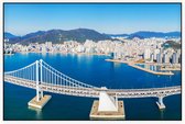 Indrukwekkende Twangandaegyobrug voor skyline van Busan  - Foto op Akoestisch paneel - 120 x 80 cm