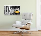 Toeristische tram door de oude straten van Lissabon - Foto op Forex - 90 x 60 cm