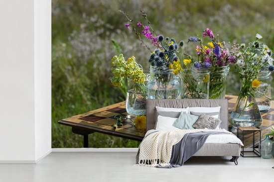 Papier peint photo peint photo vinyle - Fleurs dans des vases sur une table largeur 420 cm x hauteur 280 cm - Tirage photo sur papier peint (disponible en 7 tailles)