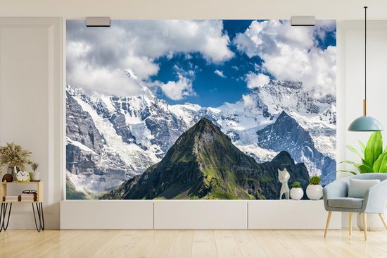 Papier peint vinyle - Vue sur le Mönch et la Jungfrau à l'Eiger suisse largeur 420 cm x hauteur 280 cm - Tirage photo sur papier peint (disponible en 7 tailles)