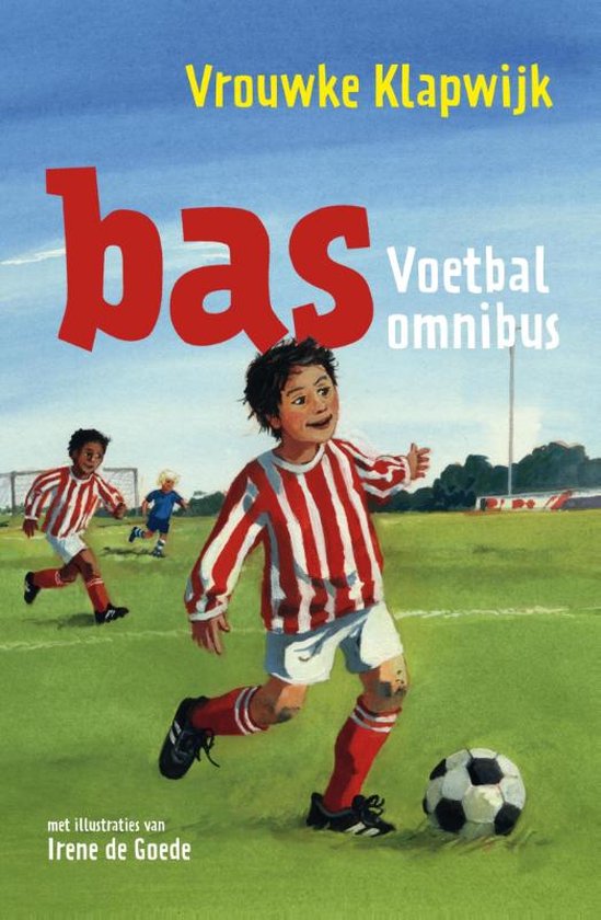 Boekomslag: jongen in rood-wit gestreept shirt voetbalt op een groen veld met teamgenoten.
