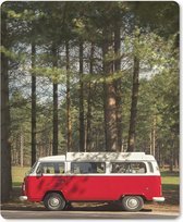 Muismat VW Busje - Rode VW bus voor de bomen muismat rubber - 19x23 cm - Muismat met foto