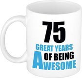 75 great years of being awesome cadeau mok / beker wit en blauw