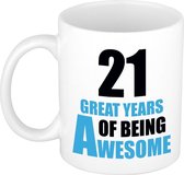 21 great years of being awesome mok wit en blauw - cadeau mok / beker - 29e verjaardag / 21 jaar