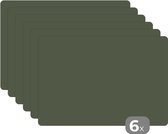 Placemat groen - Groene effen placemats kunststof - 45x30 cm - 6 stuks - Tafeldecoratie antislip mat - Keuken decoratie landelijk - Borden onderleggers olijfgroen - Luxe tafelversiering onderlegger - Tafel beschermer - Kook accessoires