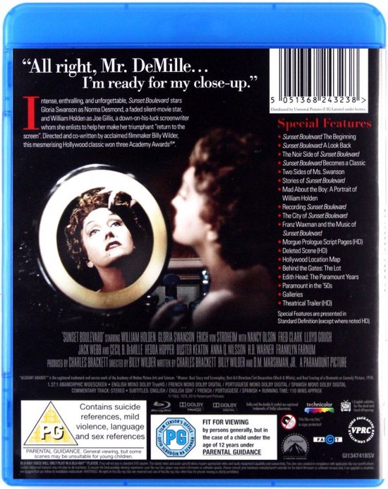 De achterkant van de Blu-ray hoes van Sunset Boulevard toont de reflectie van Gloria Swanson in een spiegel, met tekst over de film en zijn sterren.