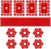 Kersttafelsets en onderzetters, 1 kersttafelloper, 4 rode kersttafelsets, 6 onderzetters, sneeuwvlok-design-vilten eettafeldecoratie voor winter Kerstmis Nieuwjaarsfeest