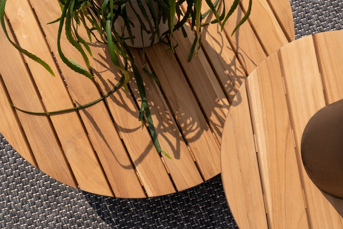 4 Seasons Outdoor Verdi round teak side table 45 cm - latte