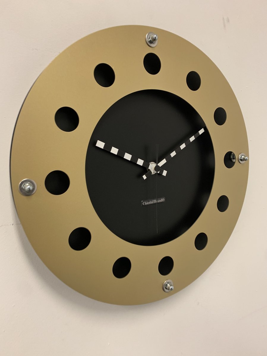 Wandklok CHANTALBRANDO -- GOLDEN EARRING -- MODERN DESIGN --