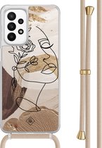 Casimoda® hoesje met beige koord - Geschikt voor Samsung A23 - Abstract Gezicht Bruin - Afneembaar koord - TPU/acryl - Bruin/beige