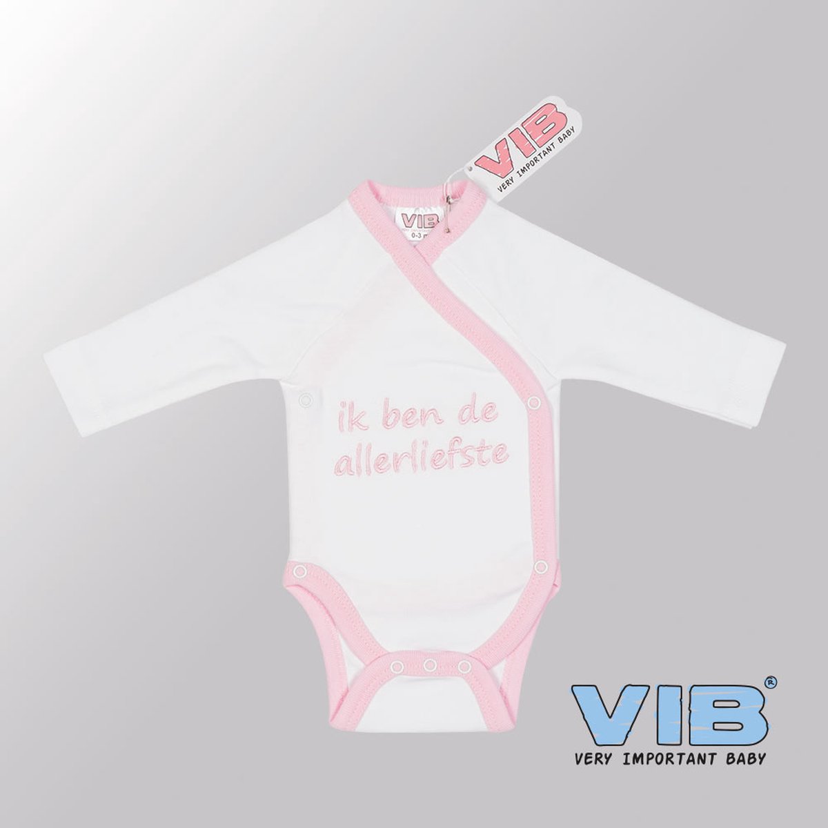 VIB® - Rompertje (overslag) Luxe Katoen - Ik ben de allerliefste (Wit - Roze) - Babykleertjes - romper - rompertjes - rompertjes met tekst - baby cadeau - baby aankondiging - overslagromper
