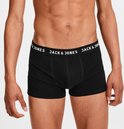 Zwarte Jack & Jones trunks met witte logo's op de elastische tailleband.