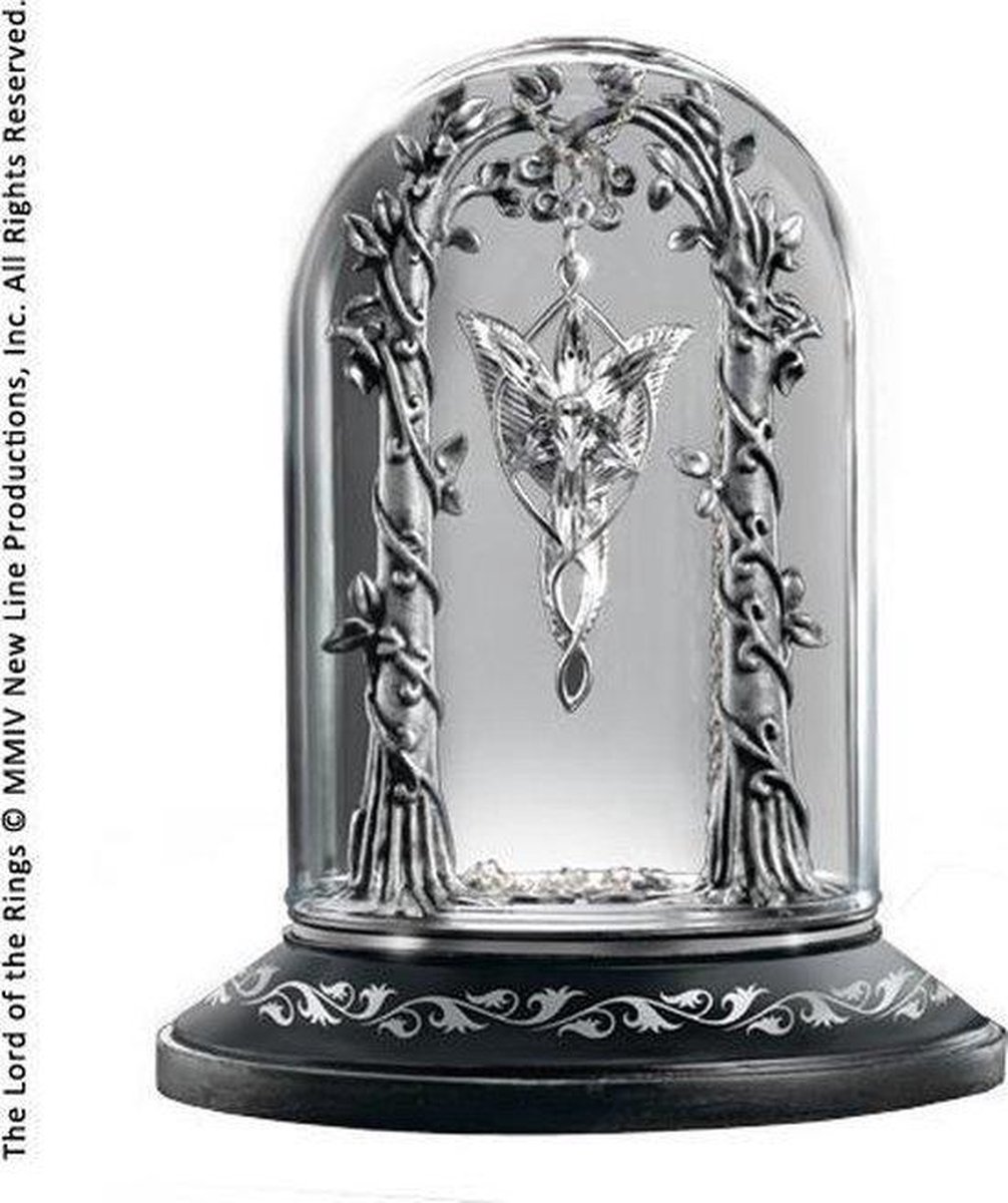 Lord of the Rings: Arwen Evenstar Pendant Display - The Noble Collection