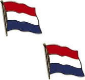 Set van 2x stuks speldjes Pin Vlag Nederland ca 20 mm - Holland supporters fans artikelen