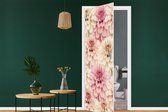 Deursticker Bloemen - Roze - Wit - Natuur - 95x215 cm - Deurposter
