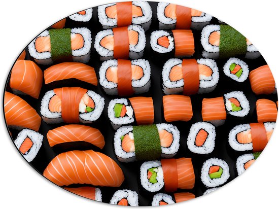 Dibond Ovaal - Patroon van Verse Japanse Sushi - 56x42 cm Foto op Ovaal (Met Ophangsysteem)