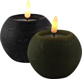 LED kaarsen/bolkaarsen - 2x st - rond - zwart en olijf groen - D8 x H7,5 cm