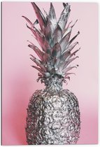 Dibond - Zilveren Ananas met Roze Achtergrond - 70x105 cm Foto op Aluminium (Met Ophangsysteem)