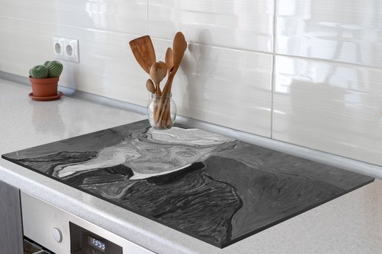 KitchenYeah® Inductie beschermer 80.2x52.2 cm - Portret van Dr. Gachet - Vincent van Gogh - Zwart - Wit - Kookplaataccessoires - Afdekplaat voor kookplaat - Inductiebeschermer - Inductiemat - Inductieplaat mat