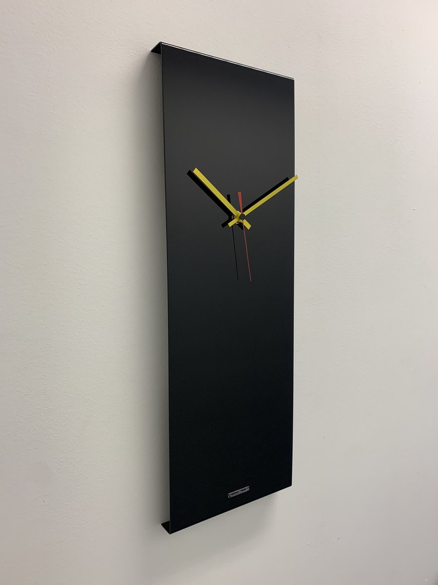 Wandklok CHANTALBRANDO -- BLACK LINE XL -- MODERN DESIGN -- MADE IN HOLLAND