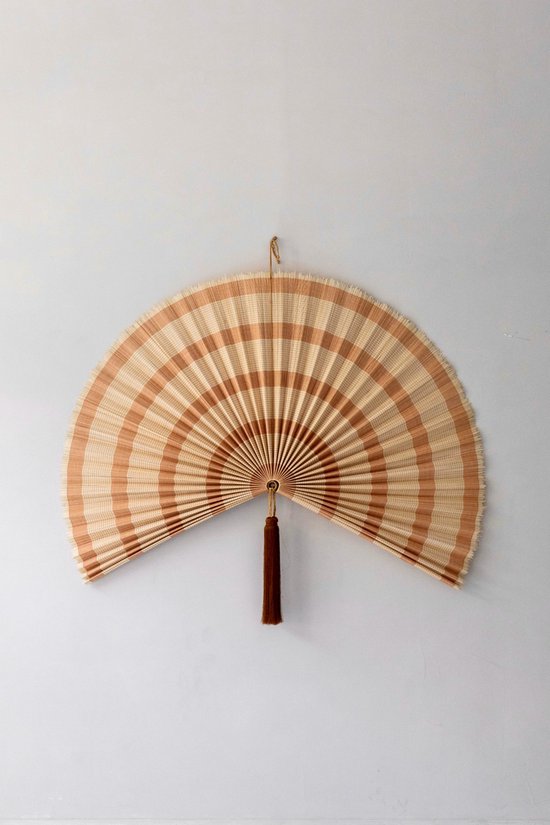 Bamboe waaier Extra Large terracotta | Bamboo wanddecoratie | Wanddecoratie waaier met kwastjes | Interieur eyecatcher Japandi stijl