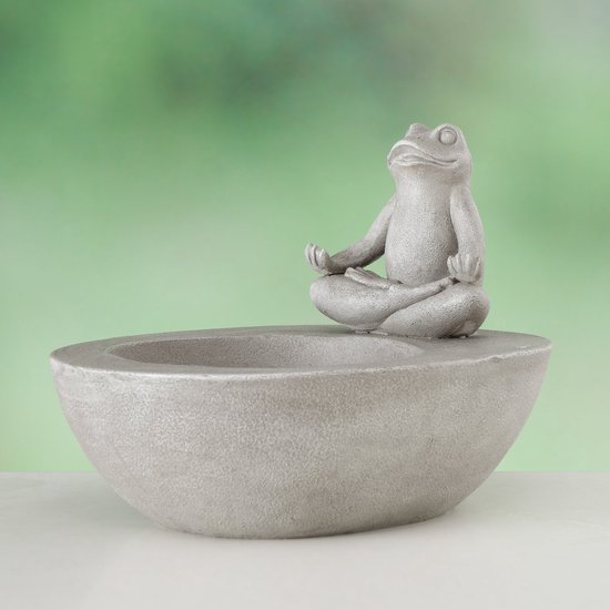Vogelbadje in de vorm van een mediterende kikker op de rand van een badje - Boltze