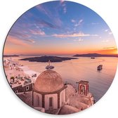 Dibond Muurcirkel - Uitzicht op Griekse Kustplaats Santorini - 50x50 cm Foto op Aluminium Muurcirkel (met ophangsysteem)