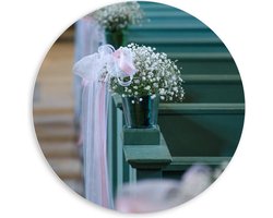 PVC Schuimplaat Muurcirkel - Bloemen aan Blauwe Banken op Trouwlocatie - 60x60 cm Foto op Muurcirkel (met ophangsysteem)