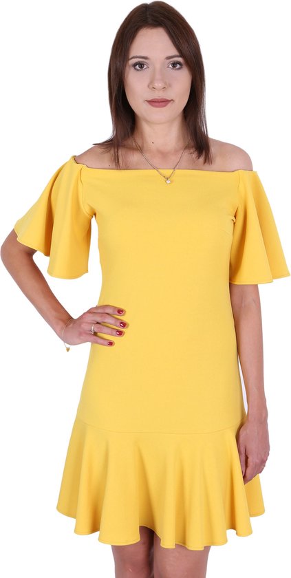 Robe canarienne à volants