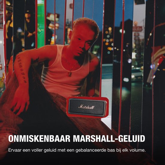 Muziek-collage met een rode belichting van een man, en een zwarte Marshall-speaker met goudkleurig logo.