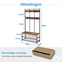 Afmetingen van een staande kapstok met bruine houten planken en zwart metalen frame, inclusief zithoogte en diepte.