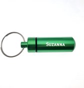 Sleutelhanger - Pillenkoker - Met Naam - Suzanna - Medicatie - Identiteitskoker - Groen