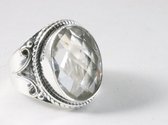 Bague en argent repoussé avec cristal de roche - taille 17,5