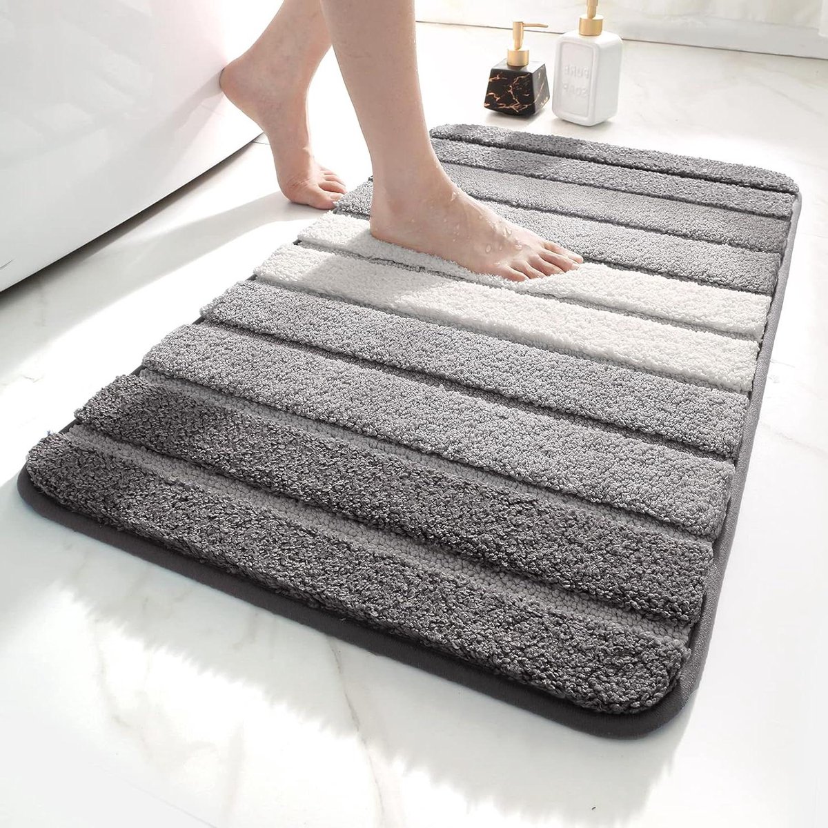 Extra zachte antislip badmat voor in de badkamer - machinewasbaar en waterabsorberend - grijs - 40 x 60 cm