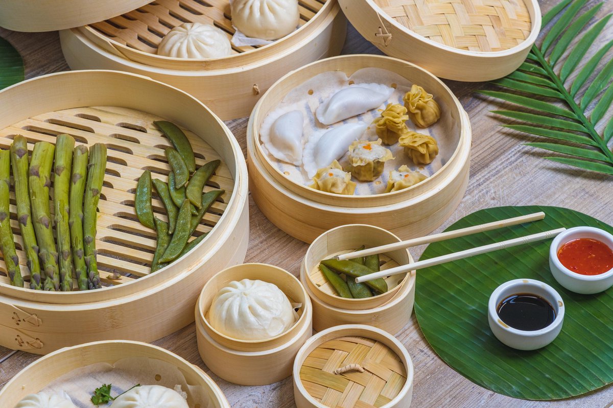 KITCHENCRUST Bamboe stoommand voor Aziatische Chinese keuken - 2 verdiepingen 25,4 cm stoommand voor broodjes, groenten, knoedels, bamboe stoommand, sausschaal, eetstokjes