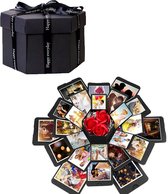 WoniQ Explosion Box - Foto box - Mystery Box - Unieke Geschenkdoos - Explosie box - Foto Doos - Knutselen - Cadeau voor Man en Vrouw - Inclusief Handleiding + Bonus stickervellen en plakband