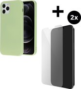 Mobiparts Silicone Cover hoesje geschikt voor Apple iPhone 12 Pro met 2 Screenprotectors van Gehard Glas - Groen