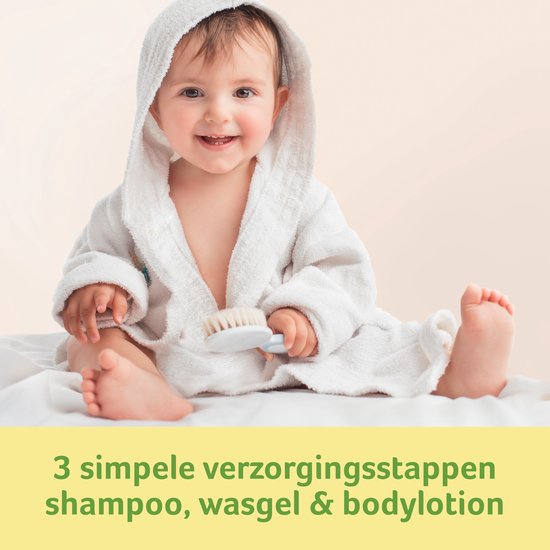 Zwitsal Essentials Kraamcadeau - Baby & Kids - huidvriendelijke pH en dermatologisch getest - 3 x 200 ml