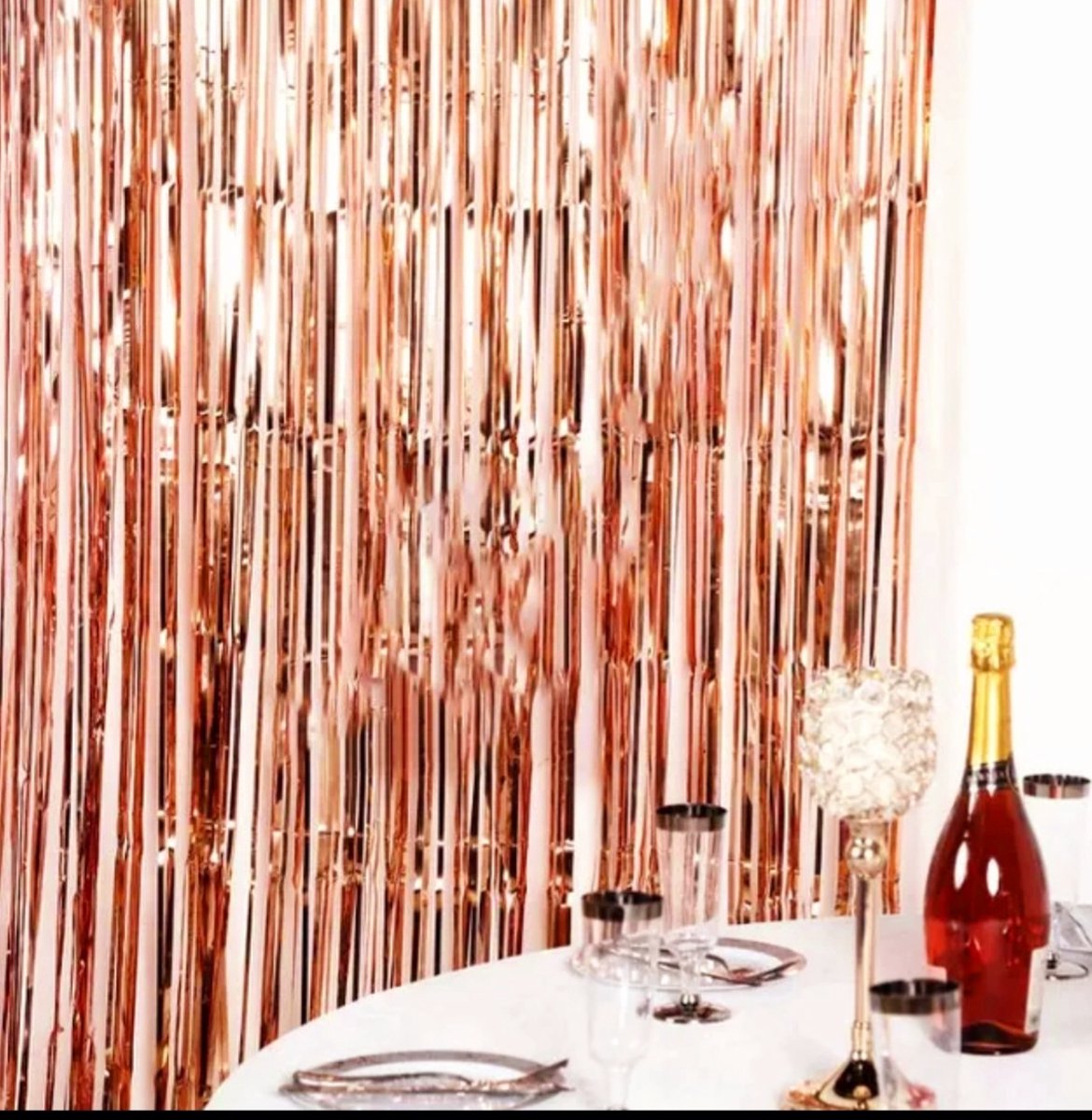2 x Glittergordijn Rosé goud (100x200cm x stuk)| Feestje Muur Gordijnen /Foil Fringe curtain/Foto Zone/Feest Versiering/ Deurgordijn/ Party Decoratie / Feestartikele /Kerst/ Halloween/ Moederdag/ Nieuwe Jaar/ Baby Shower/ Diwali... 2 Stuks