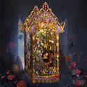 Verlicht miniatuur poppenhuis, 'Law of Night' thema, met gouden, paarse en blauwe ornamenten, en gedetailleerde inrichting.