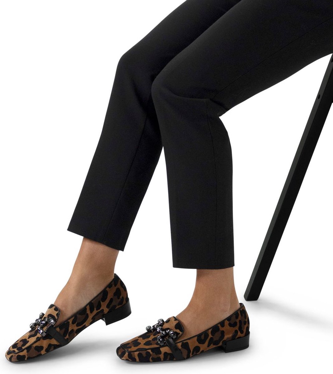 Manfield - Dames - Suède leopard loafers met chain - Maat 36