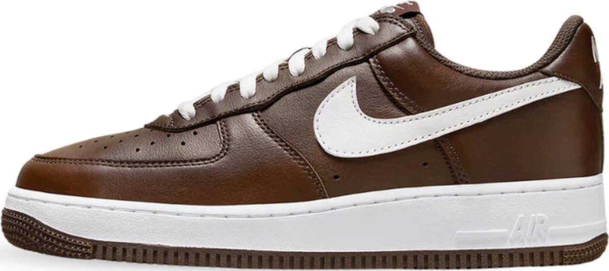 Air Force 1 Low Retro Qs Bruin